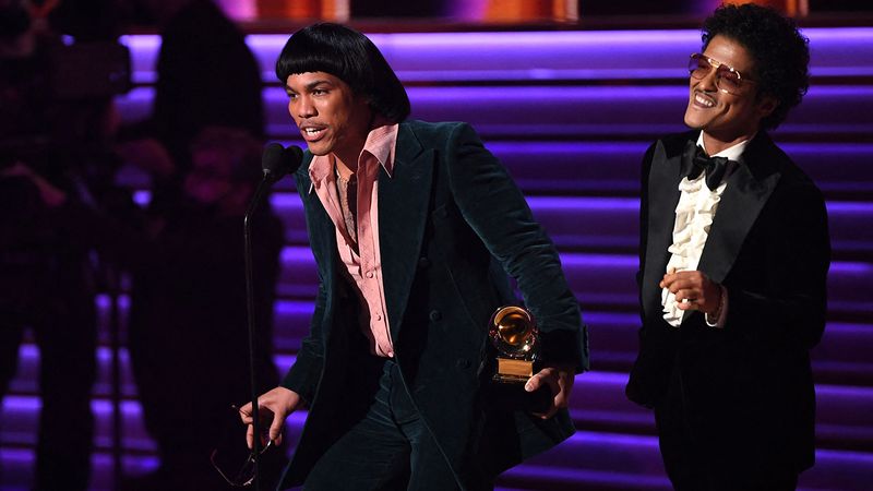 Grammy Awards 2023: Nominierte, Darsteller, Moderator und mehr